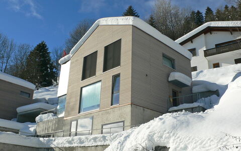 Melina: Schnee, Eigentum, Haus, Winter, Zuhause, Dach, Die Architektur, Grundeigentum, Gebäude, Geologisches Phänomen