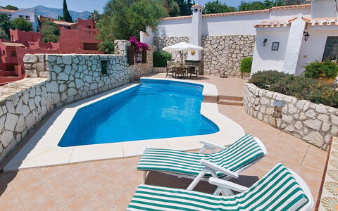 Salto del Monte: Eigentum, Schwimmbad, Azurblau, Haus, Gebäude, Grundeigentum, Villa, Urlaub, Wohnung, Zuhause