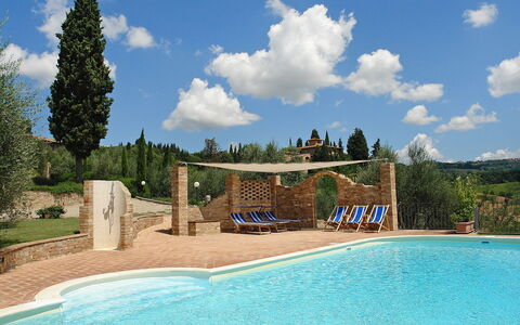 Il Casolarino: Schwimmbad, Eigentum, Grundeigentum, Estate, Haus, Gebäude, Zuhause, Freizeit, Wasser, Villa