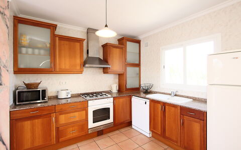 Pla del Mar: Eigentum, Zimmer, Küche, Möbel, Cabinetry, Countertop, Gebäude, Haus, Interior Design, Fussboden