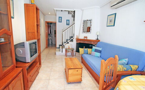 Tamarit Beach: Zimmer, Eigentum, Möbel, Gebäude, Grundeigentum, Haus, Interior Design, Fussboden, Tabelle, Wohnung