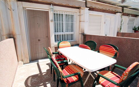 Tamarit Beach: Eigentum, Zimmer, Möbel, Tabelle, Haus, Gebäude, Grundeigentum, Stuhl, Interior Design, Restaurant
