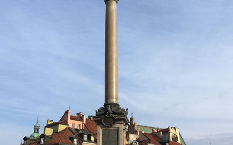 Rynek Starego Miasta: Himmel, Wolke, Statue, Die Architektur, Gebäude, Skulptur, Stadt, Monument, Kunst