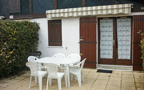 Capbreton 606: Eigentum, Haus, Gebäude, Tabelle, Möbel, Grundeigentum, Zimmer, Terrasse, Zuhause, Hütte