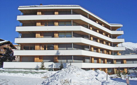 Promenade Wohnung 21: Gebäude, Himmel, Eigentum, Schnee, Fenster, Urban Design, Baum, Eigentumswohnung, Tower Block, Grundeigentum