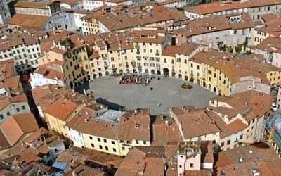 Anfiteatro - Lucca, Toskana, Italien