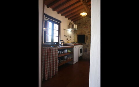 Agriturismo Bevignano: Eigentum, Zimmer, Gebäude, Möbel, Haus, Fussboden, Die Architektur, Interior Design, Zuhause, Decke
