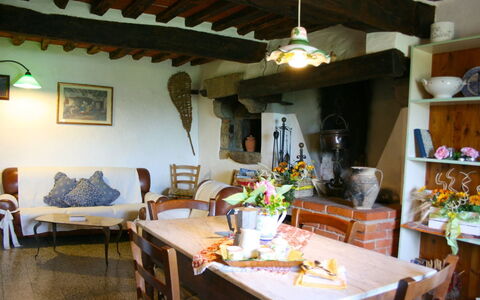 San Eusebio: Zimmer, Eigentum, Gebäude, Interior Design, Haus, Möbel, Tabelle, Restaurant, Grundeigentum, Esszimmer