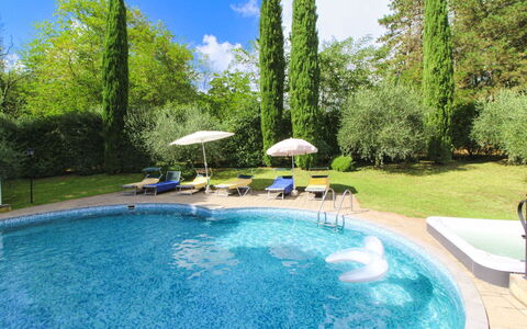 Villino Alba: Schwimmbad, Blau, Resort, Gartenmöbel, Thermae, Freizeit, Eco Hotel, Sonnenliege, Schatten, Landscaping