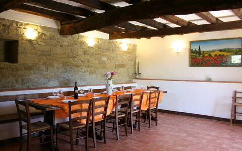 Borgo Antico: Gebäude, Eigentum, Restaurant, Zimmer, Tabelle, Interior Design, Fussboden, Möbel, Grundeigentum, Haus