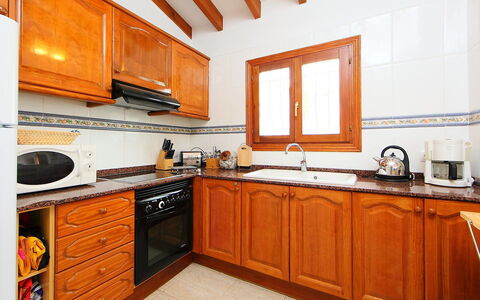 Esperanza: Cabinetry, Countertop, Zimmer, Möbel, Küche, Eigentum, Gebäude, Interior Design, Grundeigentum, Haus