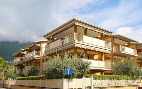 Il Piccolo: Gebäude, Eigentum, Wohngebiet, Haus, Die Architektur, Grundeigentum, Zuhause, Mischnutzung, Wohnung, Eigentumswohnung