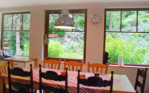 Karpacz Kowary: Zimmer, Esszimmer, Eigentum, Möbel, Interior Design, Tabelle, Gebäude, Küche & Esszimmer Tisch, Zuhause, Fenster