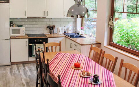 Karpacz Kowary: Möbel, Interior Design, Küche, Flooring, Küchengerät, Holz, Countertop, Fussboden, Major Appliance, Küche & Esszimmer Tisch