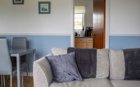 Ewan'S: Flooring, Interior Design, Möbel, Fussboden, Zimmer, Decke, Bilderrahmen, Wohnung, Wohnzimmer, Holzbeize