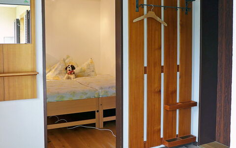 Crap Milan: Produkt, Tür, Zimmer, Hartholz, Home Door, Holzbeize, Möbel, Die Architektur, Holz, Fenster
