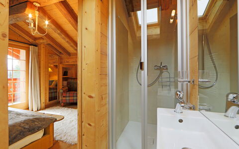 Saint Piran: Spiegel, Zapfhahn, Armatur, Sinken, Badezimmer, Bad Sink, Holz, Fussboden, Flooring, Installation