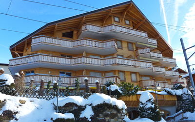 Villars 785: Himmel, Gebäude, Eigentum, Schnee, Fenster, Haus, Steigung, Urban Design, Eigentumswohnung, Nachbarschaft