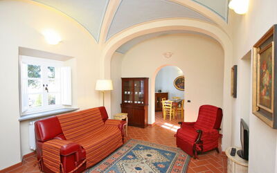 Dante 2: Zimmer, Eigentum, Möbel, Gebäude, Interior Design, Wohnzimmer, Grundeigentum, Haus, Die Architektur, Decke