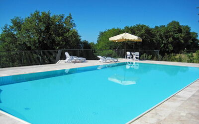 Dante: Schwimmbad, Eigentum, Freizeit, Haus, Grundeigentum, Gebäude, Urlaub, Gras, Villa, Estate