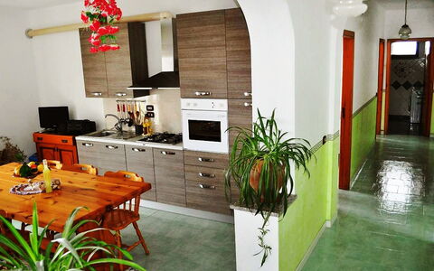 Dea Afrodite: Zimmer, Eigentum, Gebäude, Interior Design, Haus, Möbel, Fussboden, Grundeigentum, Die Architektur, Wohnzimmer