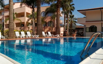 Laura 150.3: Schwimmbad, Resort, Wohnung, Hotel, Eigentumswohnung, Ferienort, Thermae, Villa, Eco Hotel