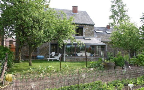 Gîte Rural Mamijana: Haus, Eigentum, Zuhause, Hütte, Garten, Gebäude, Wohngebiet, Grundeigentum, Grundstueck, Bauernhaus