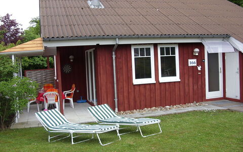 Extertal 130: Haus, Eigentum, Hütte, Gebäude, Abstellgleis, Zuhause, Schuppen, Garten, Dach, Grundeigentum