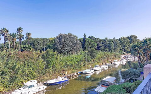 L'Annonciade: Wasser, Boot, Watercraft, Wasserweg, Boote Und Boating - Geräte Und Materialien, Kanal, Yachthafen, Wasserlauf, Bank, See