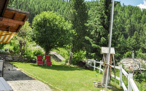 Himmulriich: Pflanze, Eigentum, Wolke, Himmel, Grün, Baum, Grundstueck, Gras, Biome, Holz