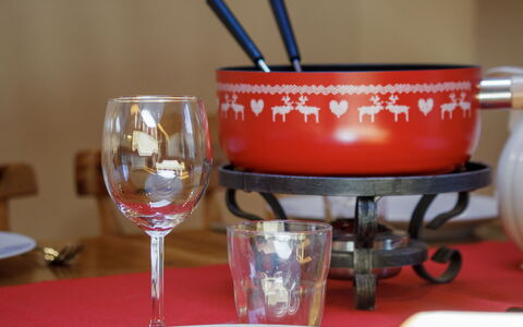 Verbier 390: Geschirr, Servierware, Dishware, Essen, Porzellan