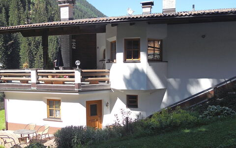 Conny: Haus, Eigentum, Gebäude, Dach, Zuhause, Die Architektur, Grundeigentum, Villa, Himmel, Hütte