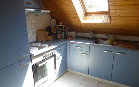 Villa Sorgenfrei: Zimmer, Eigentum, Küche, Gebäude, Haus, Fussboden, Möbel, Countertop, Cabinetry, Die Architektur