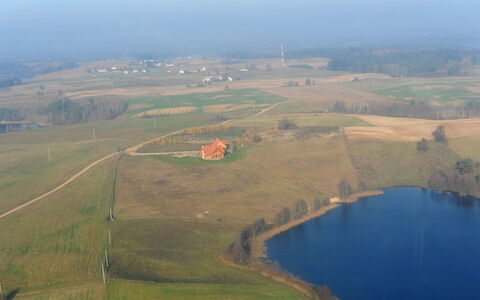 Dworczysko: Gebäude, Pflanze, Eigentum, Fenster, Grundstueck, Urban Design, Landschaft, Nachbarschaft, Gras, Freizeit