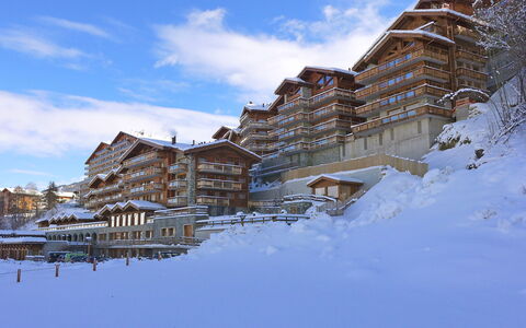 Nendaz 421: Wolke, Himmel, Gebäude, Schnee, Welt, Steigung, Haus, Berg, Holz, Einfrieren