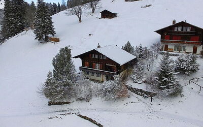 Wengen 150: Schnee, Himmel, Fenster, Gebäude, Natur, Berg, Steigung, Haus, Baum, Welt