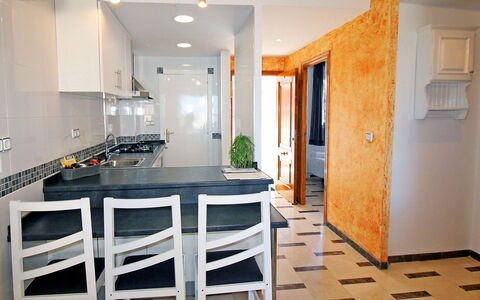 Altea 210: Zimmer, Eigentum, Möbel, Gebäude, Interior Design, Fussboden, Esszimmer, Haus, Decke, Küche