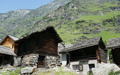 Rustico Fortuna: Bergdorf, Hütte, Berg, Ländliches Gebiet, Haus, Bergstation, Dorf, Hütte, Dach, Gebäude