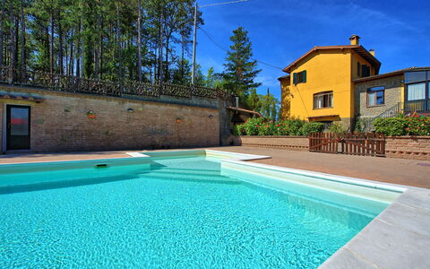 Villa Lorenzo: Schwimmbad, Eigentum, Haus, Grundeigentum, Zuhause, Gebäude, Estate, Freizeit, Villa, Wohngebiet