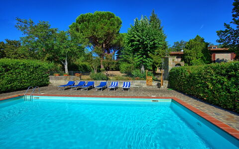 Casale Ambra: Schwimmbad, Eigentum, Estate, Grundeigentum, Freizeit, Haus, Gebäude, Villa, Urlaub, Gras