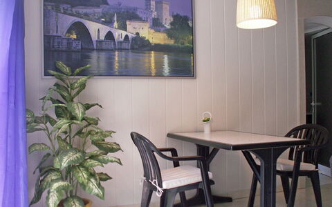 Haider: Zimmer, Eigentum, Interior Design, Wand, Möbel, Tabelle, Gebäude, Haus, Die Architektur, Esszimmer
