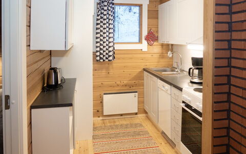 Viipusjärvi 11: Holz, Flooring, Küche, Interior Design, Fussboden, Countertop, Major Appliance, Zimmer, Sinken, Möbel