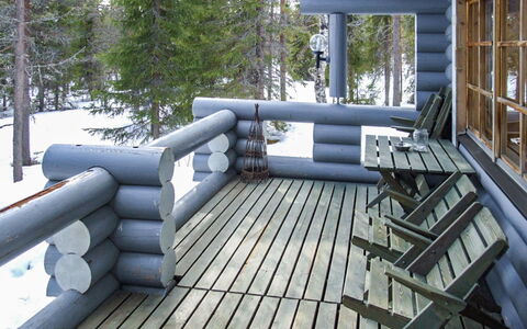 Kujalan Lomat 1: Deck, Veranda, Hartholz, Blockhaus, Lärche, Planke, Gartenmöbel, Abstellgleis