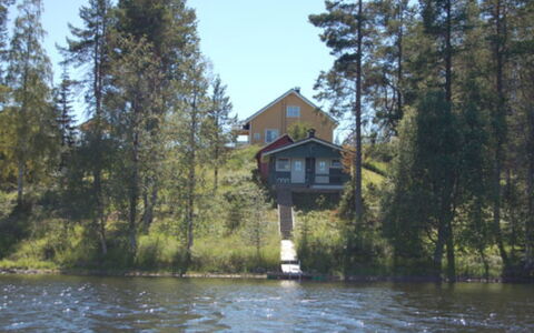 Sänkelä: Fenster, Zuhause, Holz, Haus, Abstellgleis, Hütte, Dach, Einfrieren, Schiebefenster, Steigung