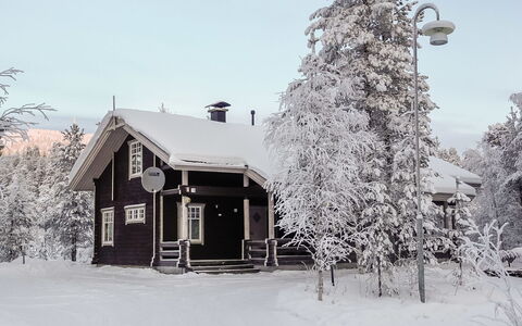 Sallanrinne B: Holz, Schnee, Winter, Hütte, Einfrieren, Zuhause, Blockhaus, Lärche, Abstellgleis