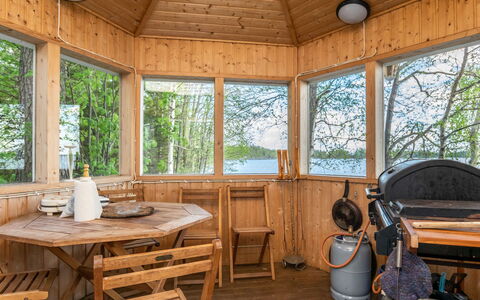 Mäntyrinne: Holz, Hütte, Blockhaus, Wald, Schuppen, Gartenbauten, Lärche, Wald, Holzbeize