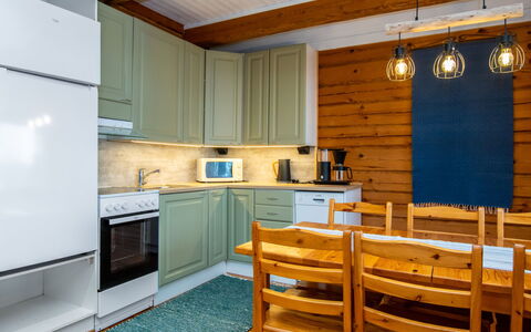 Kalliokoto: Holz, Hütte, Blockhaus, Wald, Schuppen, Gartenbauten, Lärche, Wald, Holzbeize