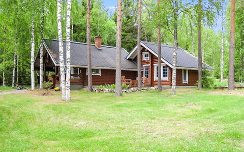 Honkaranta: Bett, Möbel, Schlafzimmer, Interior Design, Bedding, Bettdecke, Flooring, Holz, Fussboden, Zimmer