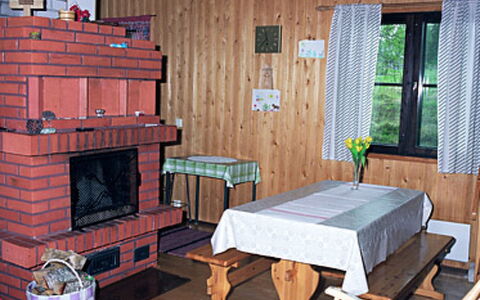 Mustikkainen: Zuhause, Hütte, Dach, Estate, Schatten, Bauernhaus, Rasen, Landscaping, Garten, Garten