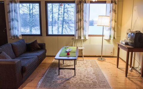 Vattomäki: Möbel, Flooring, Fussboden, Interior Design, Holz, Holzboden, Couch, Wohnzimmer, Zimmer, Wohnung